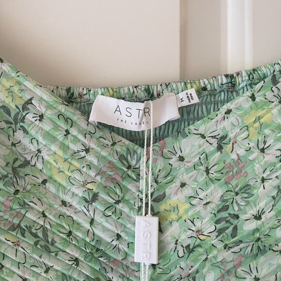 ASTR The Label Bonnie Top NWT - Picture 6 of 7